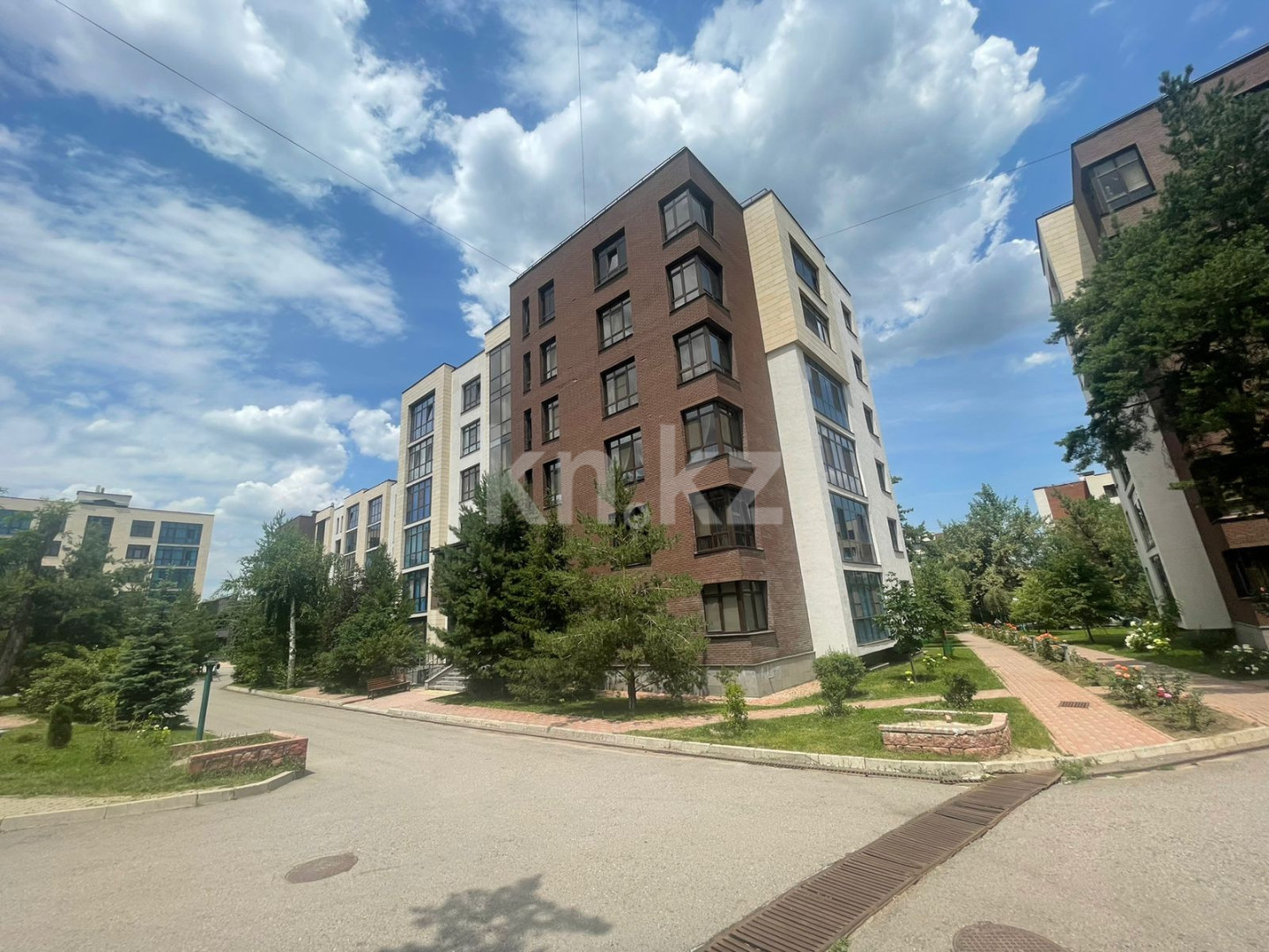 Продажа 2-комнатной квартиры 218 м в Алматы, Нур Алатау мкр-н, дом 2/12 за  119 207 196 ₸ - объявление 3211104 | Kn.kz