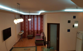 Аренда 2-комнатной квартиры посуточно, 65 м, Достык, дом 160 - Жолдасбекова