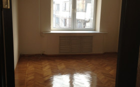 Продажа 3-комнатной квартиры, 70 м, Есеналиева, дом 36