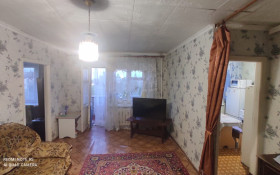 Продажа 3-комнатной квартиры, 58 м, Жекибаева, дом 136