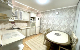 Продажа 2-комнатной квартиры, 65 м, Брусиловского