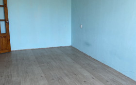 Продажа 3-комнатной квартиры, 61.8 м, Ларина