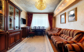 Продажа 3-комнатной квартиры, 70 м, Макатаева