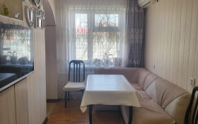Продажа 2-комнатной квартиры, 49 м, Жумабаева, дом 6