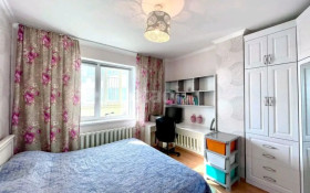 Продажа 2-комнатной квартиры, 64.7 м, Айтматова, дом 36