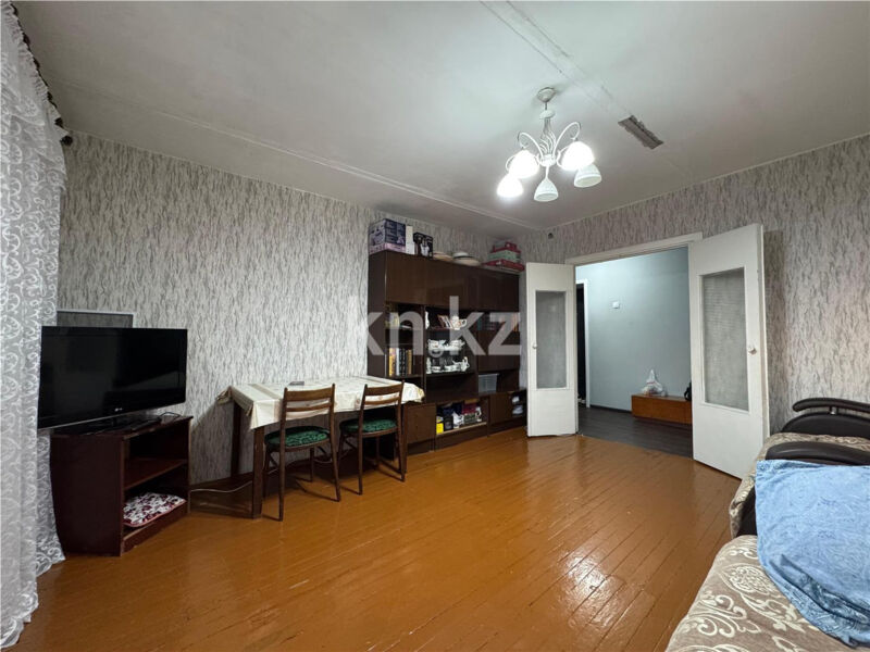 Продажа 4-комнатной квартиры, 77 м² - Продажа четырехкомнатных квартир в кирпичном доме в Караганде - страница 6 фото 1 из 11