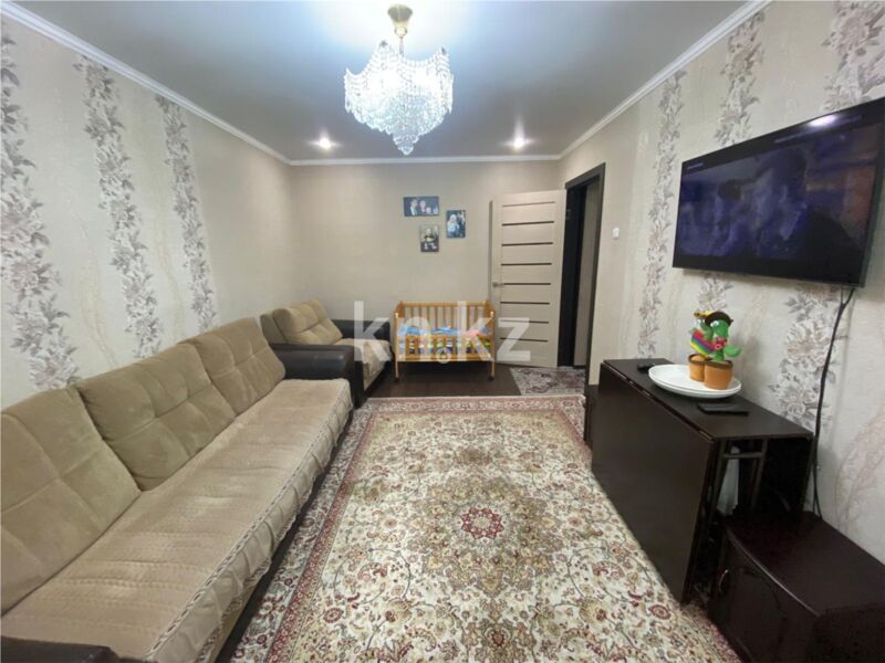 Продажа 2-комнатной квартиры, 43 м² - Продажа двухкомнатных квартир на Юго-Востоке Караганды - страница 25 фото 1 из 10