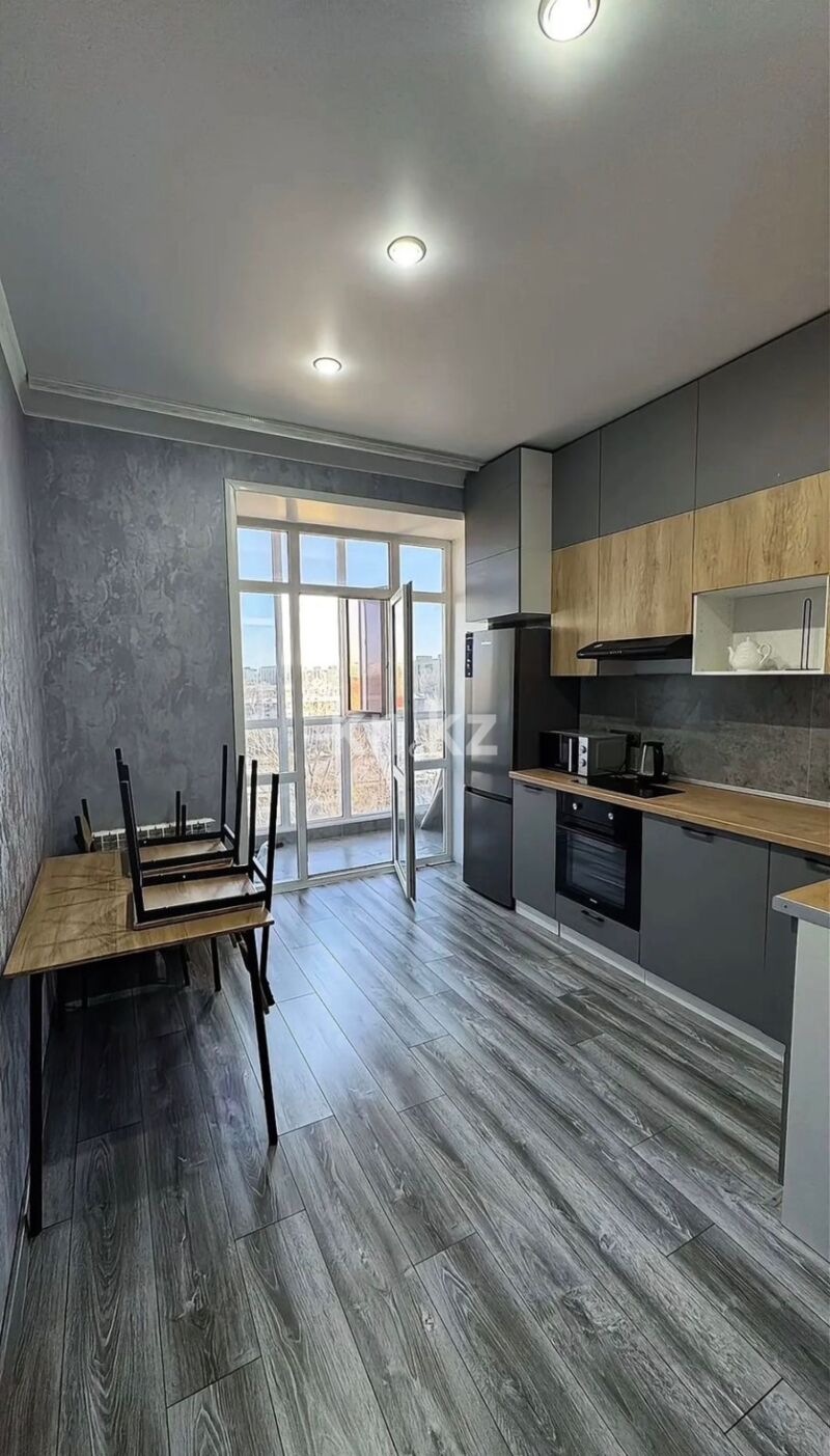 Продажа 1-комнатной квартиры, 40.2 м² - Продажа однокомнатных квартир на Юго-Востоке Караганды - страница 8 фото 1 из 8