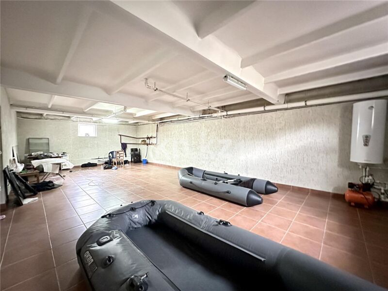 Продажа 6-комнатного дома, 400.7 м² - Продажа домов, коттеджей в Караганде - страница 7 фото 34 из 52
