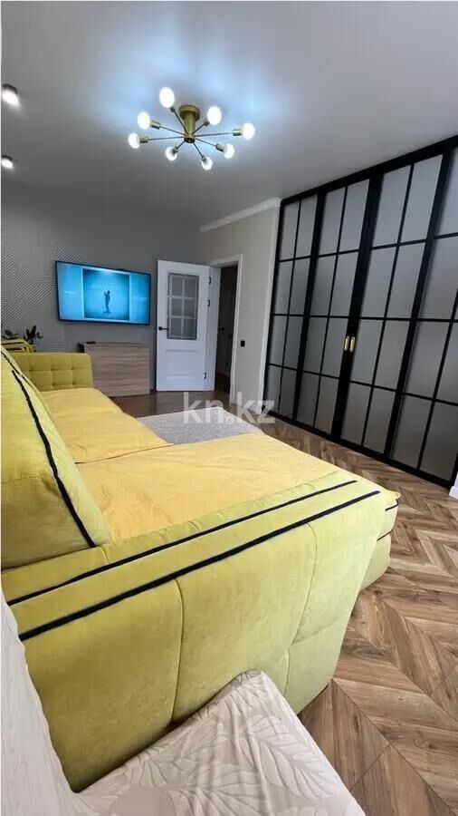 Продажа 3-комнатной квартиры, 82.7 м² - Продажа трехкомнатных квартир в блочном доме в Казахстане - страница 44 фото 1 из 8