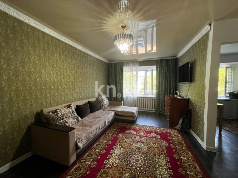Продажа 3-комнатной квартиры, 52 м² - Продажа трехкомнатных квартир в Майкудуке Караганды - страница 7 фото 1 из 14