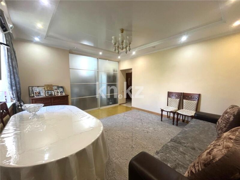 Продажа 3-комнатной квартиры, 65 м² - Продажа трехкомнатных квартир в кирпичном доме в Караганде - страница 21 фото 3 из 15