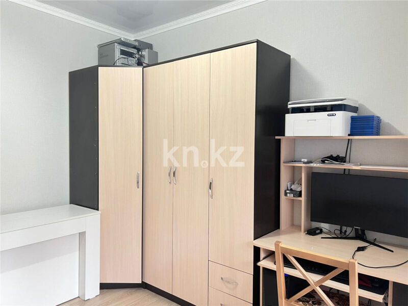 Продажа 4-комнатной квартиры, 86 м² - Продажа четырехкомнатных квартир в кирпичном доме в Караганде - страница 5 фото 12 из 36