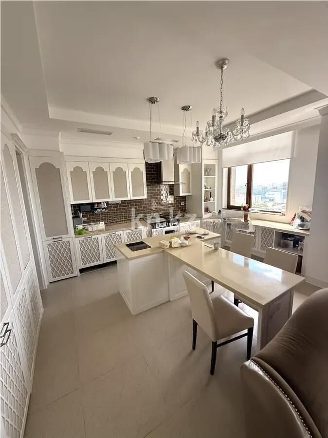 Продажа 4-комнатной квартиры, 163 м² - Продажа четырехкомнатных квартир в блочном доме в Казахстане - страница 9 фото 4 из 7