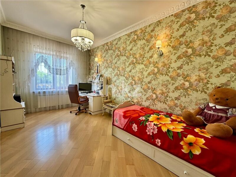 Продажа 9-комнатного дома, 375.7 м² - Продажа домов, коттеджей в Караганде - страница 3 фото 26 из 36