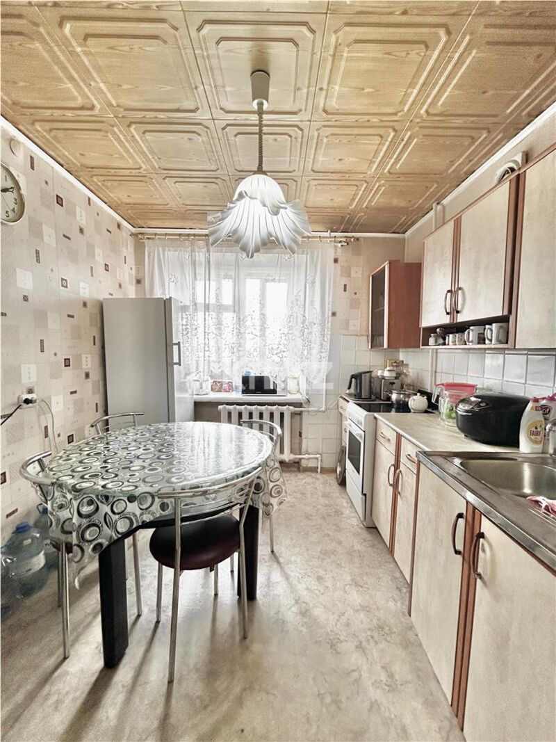 Продажа 3-комнатной квартиры, 71 м² - Продажа трехкомнатных квартир в кирпичном доме в Караганде - страница 31 фото 1 из 18