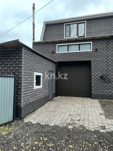 Продажа 4-комнатного дома, 180 м² - Продажа домов, коттеджей в Караганде фото 2 из 13