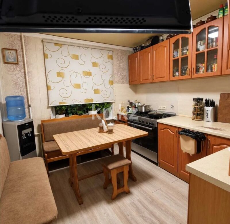 Продажа 3-комнатной квартиры, 65 м² - Продажа трехкомнатных квартир в Пришахтинске Караганды фото 9 из 12