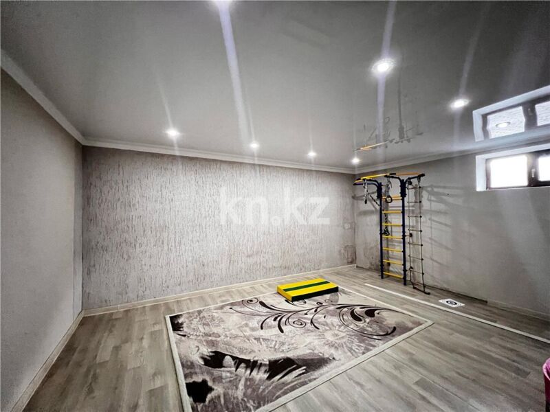 Продажа 7-комнатного дома, 320 м² - Продажа домов, коттеджей на Юго-Востоке Караганды - страница 2 фото 27 из 36