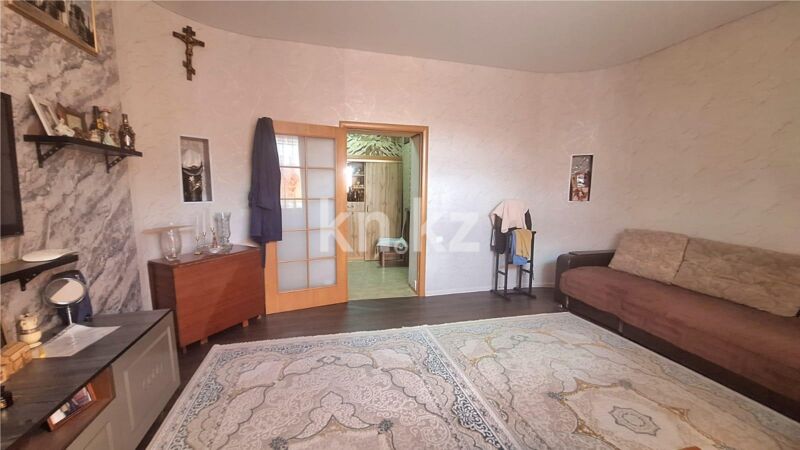 Продажа 2-комнатной квартиры, 61 м² - Продажа двухкомнатных квартир в кирпичном доме в Караганде - страница 9 фото 2 из 14