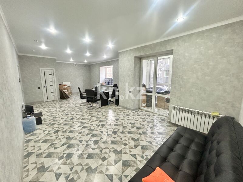 Продажа помещения, 44 м² - Продажа офисных и торговых помещений в Караганде фото 2 из 14