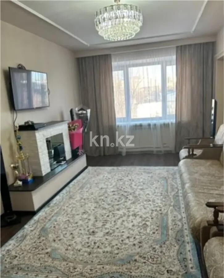 Продажа 3-комнатной квартиры, 70 м² - Продажа трехкомнатных квартир на Юго-Востоке Караганды - страница 23 фото 1 из 3