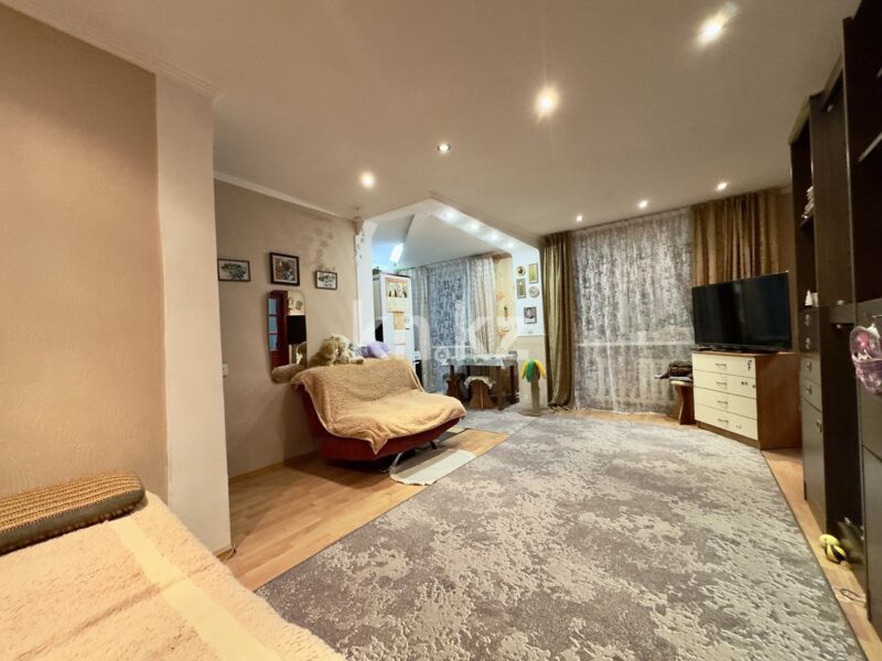 Продажа 2-комнатной квартиры, 44.2 м² - Недвижимость в Карагандинской области фото 2 из 12