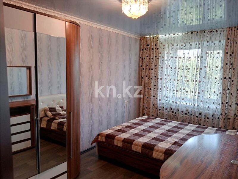 Продажа 3-комнатной квартиры, 58 м² - Продажа трехкомнатных квартир в кирпичном доме в Абае фото 1 из 6