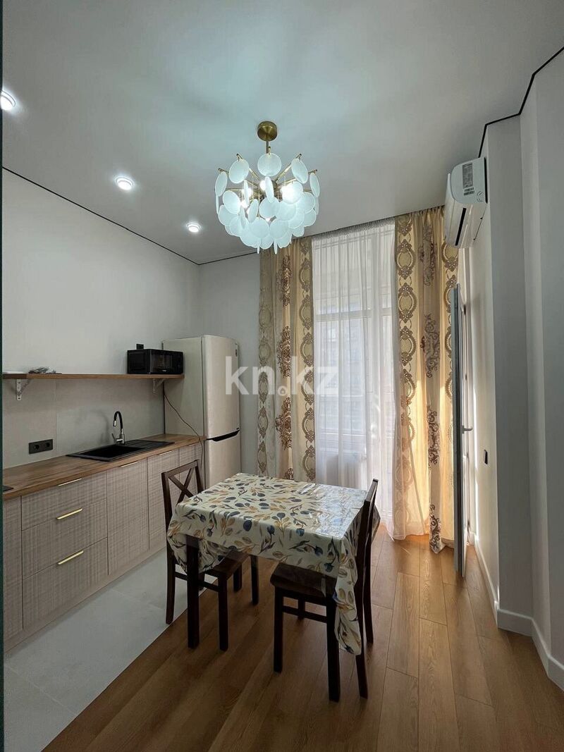 Аренда 2-комнатной квартиры, 45 м² - Аренда квартир помесячно в Алматы фото 2 из 8
