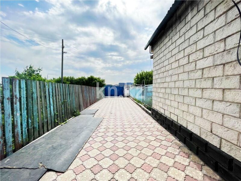Продажа 3-комнатного дома, 80.5 м² - Недвижимость в Темиртау - страница 12 фото 4 из 15