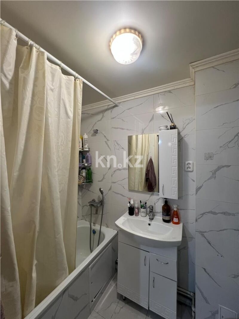 Продажа 3-комнатной квартиры, 65 м² - Продажа трехкомнатных квартир на Юго-Востоке Караганды - страница 16 фото 7 из 12