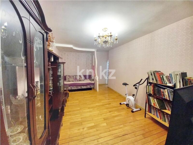 Продажа 4-комнатной квартиры, 92 м² - Продажа четырехкомнатных квартир в кирпичном доме в Казахстане - страница 19 фото 2 из 10