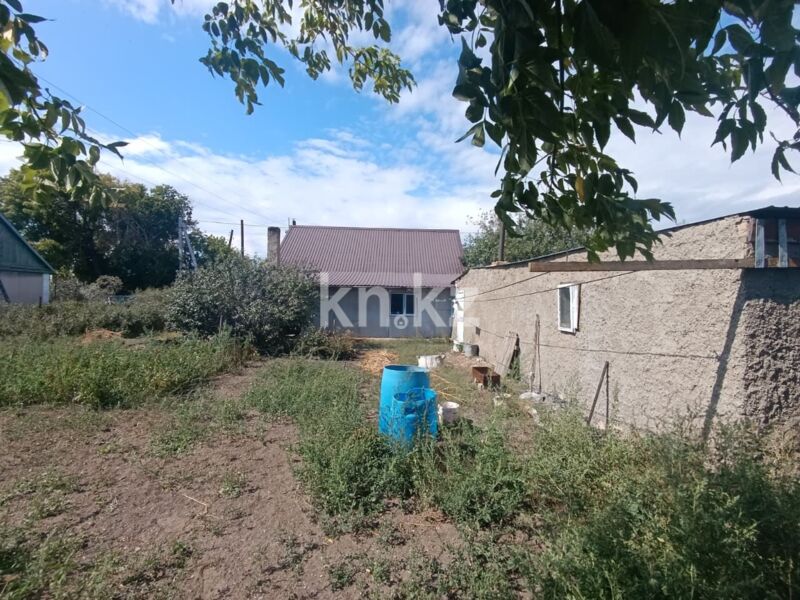 Продажа 3-комнатного дома, 49 м² - Продажа домов, коттеджей в Караганде - страница 2 фото 5 из 16