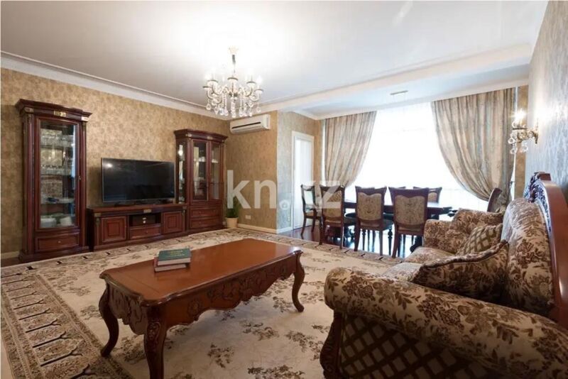 Продажа 4-комнатной квартиры, 135 м² - Продажа четырехкомнатных квартир в Алмалинском р-не Алматы фото 1 из 8