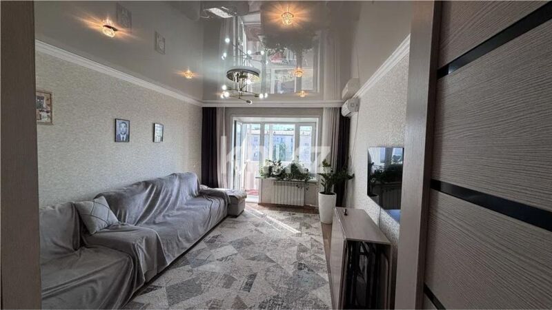 Продажа 3-комнатной квартиры, 60 м² - Продажа трехкомнатных квартир в Шахтинске - страница 2 фото 1 из 7