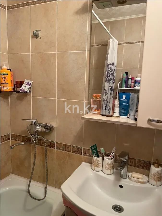 Продажа 3-комнатной квартиры, 65 м² - Продажа квартир в Карагандинской области фото 4 из 6