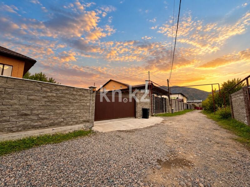 Продажа 5-комнатного дома, 250 м² - Продажа домов, коттеджей в Казахстане - страница 5 фото 34 из 37
