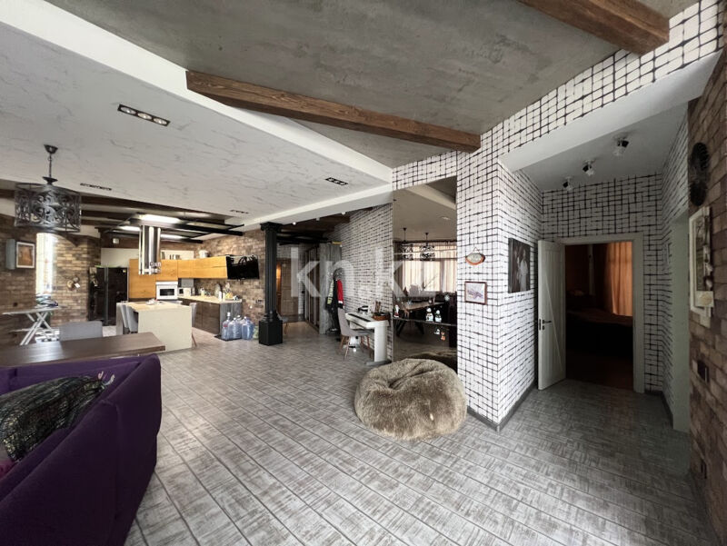 Продажа 3-комнатной квартиры, 161 м² - Продажа трехкомнатных квартир в Караганде - страница 52 фото 1 из 17