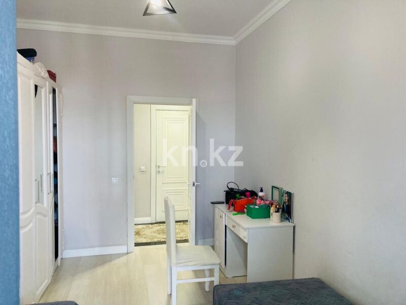 Продажа 4-комнатной квартиры, 110 м² - Продажа квартир на Юго-Востоке Караганды - страница 3 фото 18 из 24