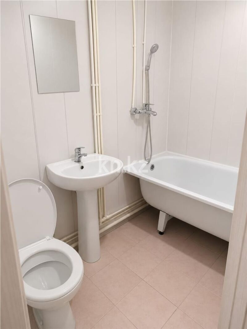 Продажа 2-комнатной квартиры, 44 м² - Продажа двухкомнатных квартир в Майкудуке Караганды - страница 12 фото 15 из 19
