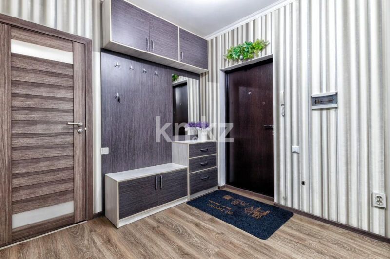 Аренда 3-комнатной квартиры посуточно, 117 м² - Аренда квартир посуточно в р-не Есиль Астаны фото 17 из 21