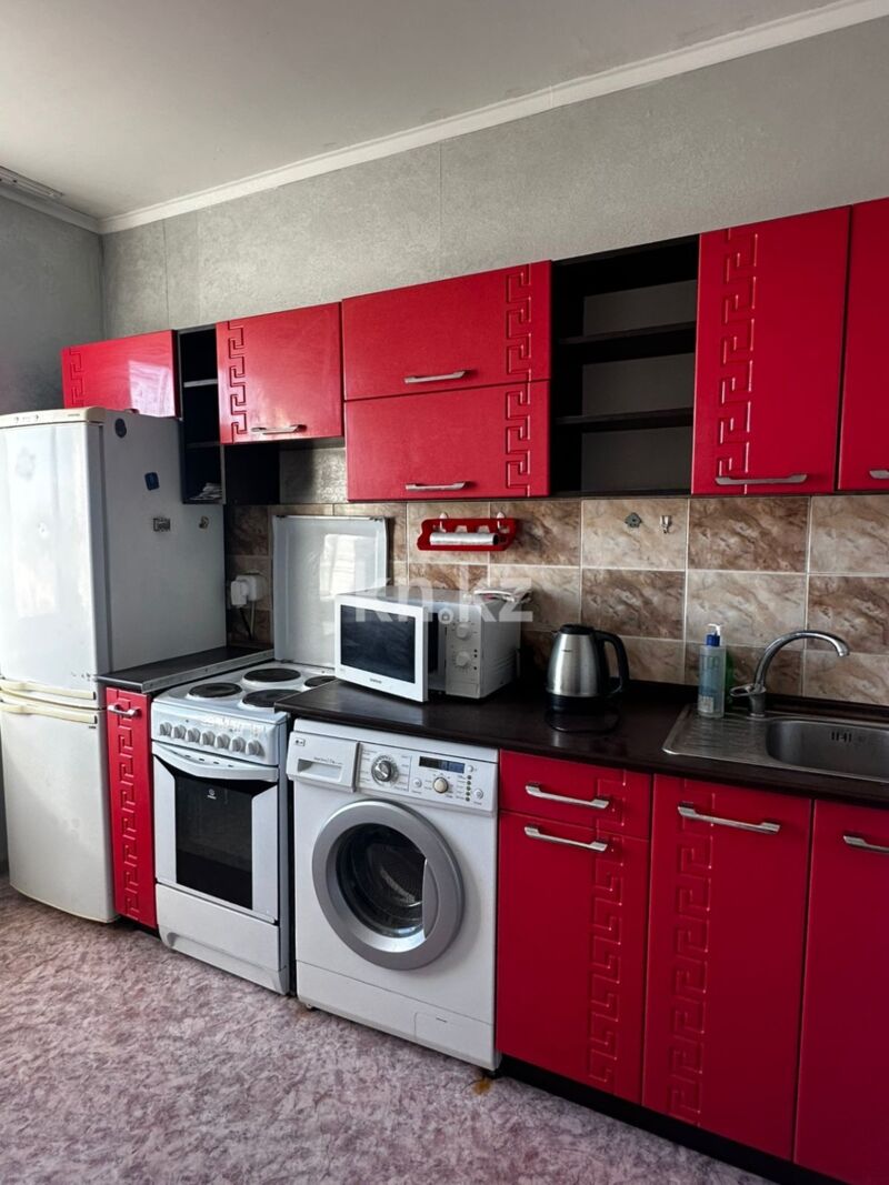 Продажа 1-комнатной квартиры, 38 м² - Продажа однокомнатных квартир на Юго-Востоке Караганды - страница 2 фото 6 из 28
