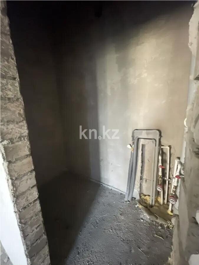 Продажа 4-комнатной квартиры, 100 м² - Продажа квартир от собственников в Караганде фото 4 из 5