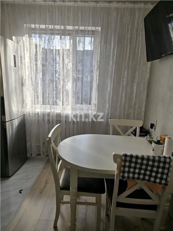 Продажа 3-комнатной квартиры, 63 м² - Продажа трехкомнатных квартир в Майкудуке Караганды - страница 9 фото 4 из 6