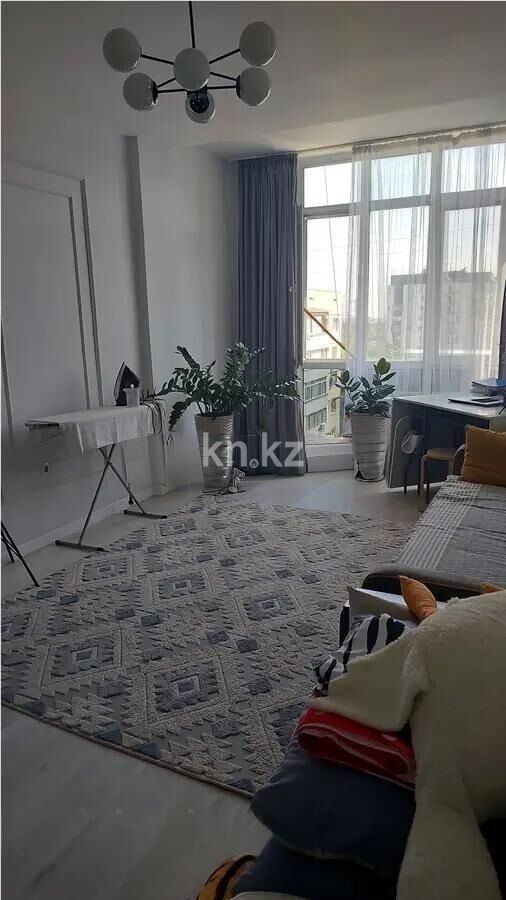 Продажа 2-комнатной квартиры, 65 м² - Продажа двухкомнатных квартир от собственников в Алматы - страница 4 фото 1 из 4