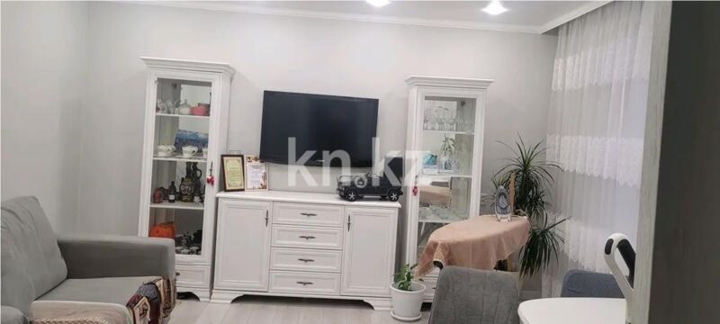 Продажа 3-комнатной квартиры, 64 м² - Продажа трехкомнатных квартир на Юго-Востоке Караганды - страница 24 фото 1 из 6