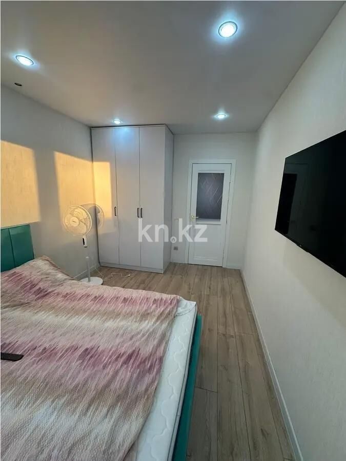Продажа 3-комнатной квартиры, 65 м² - Продажа трехкомнатных квартир на Юго-Востоке Караганды фото 1 из 7