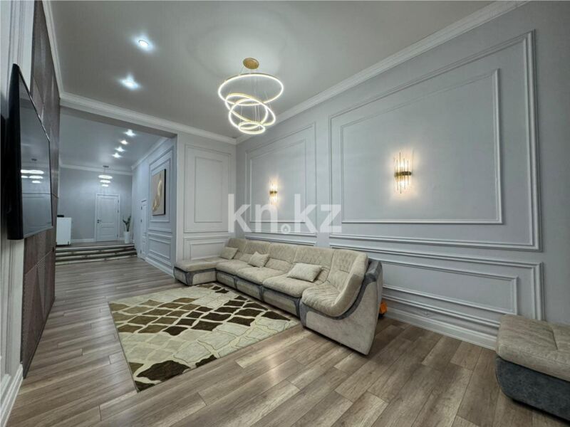 Продажа 3-комнатной квартиры, 160 м² - Продажа квартир в кирпичном доме в Караганде фото 3 из 17