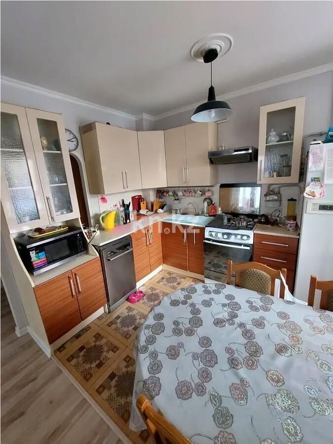 Продажа 4-комнатной квартиры, 86 м² - Продажа четырехкомнатных квартир в кирпичном доме в Казахстане - страница 22 фото 3 из 5
