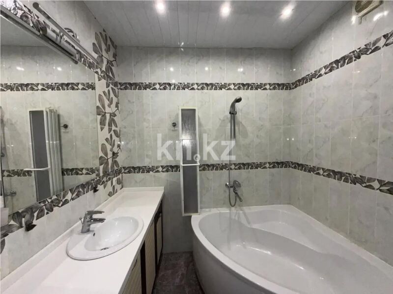 Продажа 4-комнатной квартиры, 134.6 м² - Продажа четырехкомнатных квартир в кирпичном доме в Казахстане - страница 13 фото 7 из 8